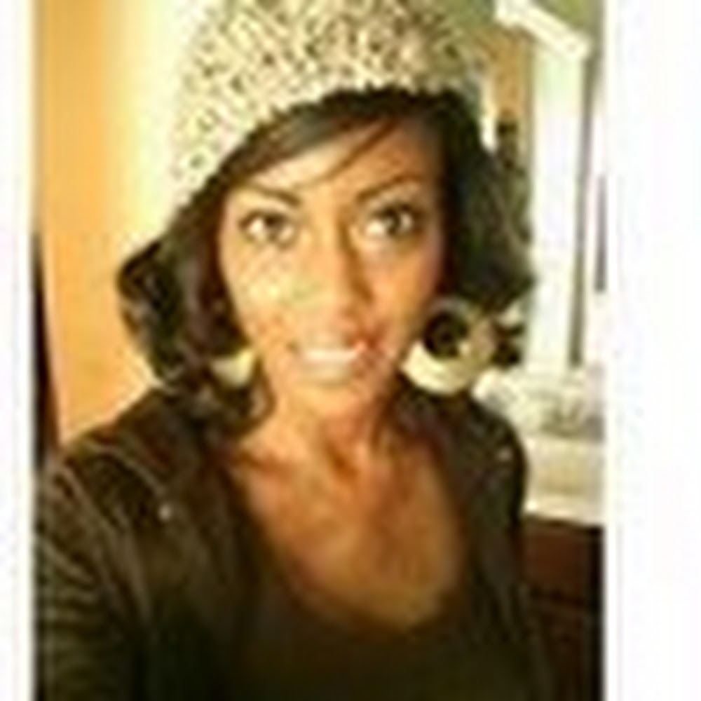 Meet your Posher, Angelique